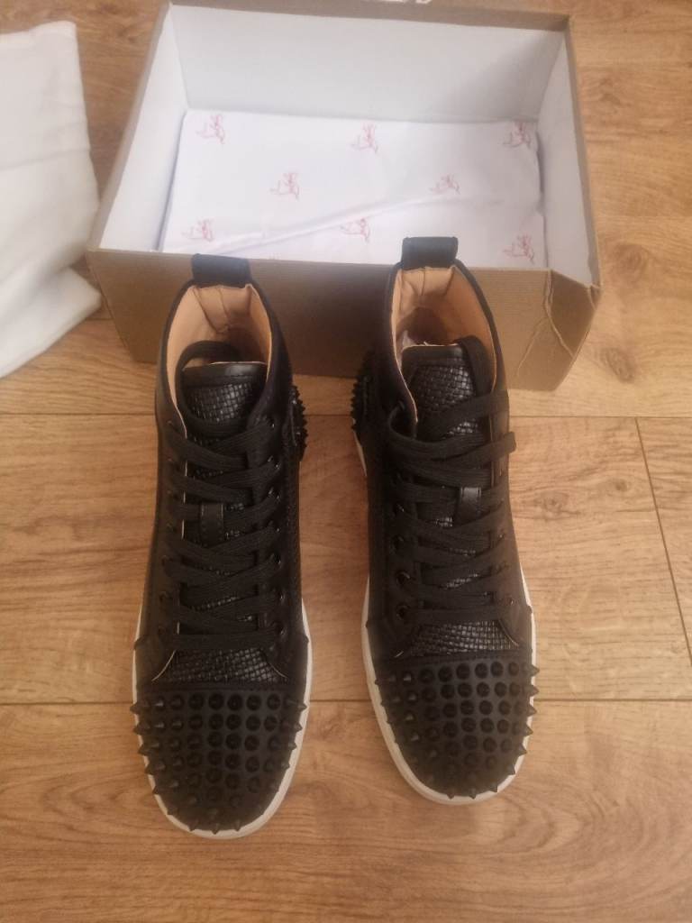 Christian Louboutin size 5