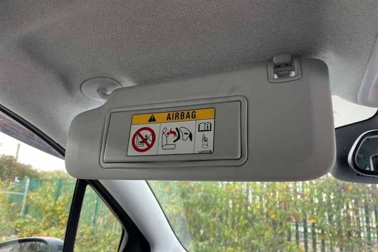 2021 Vauxhall Crossland 1.2i (83 PS) Griffin 5 Door Petrol SUV *** 1 Private Owner from New ***  ...