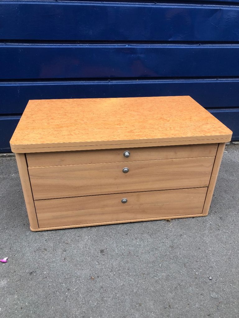 Camper centre chest drawer unit - transforms into table 