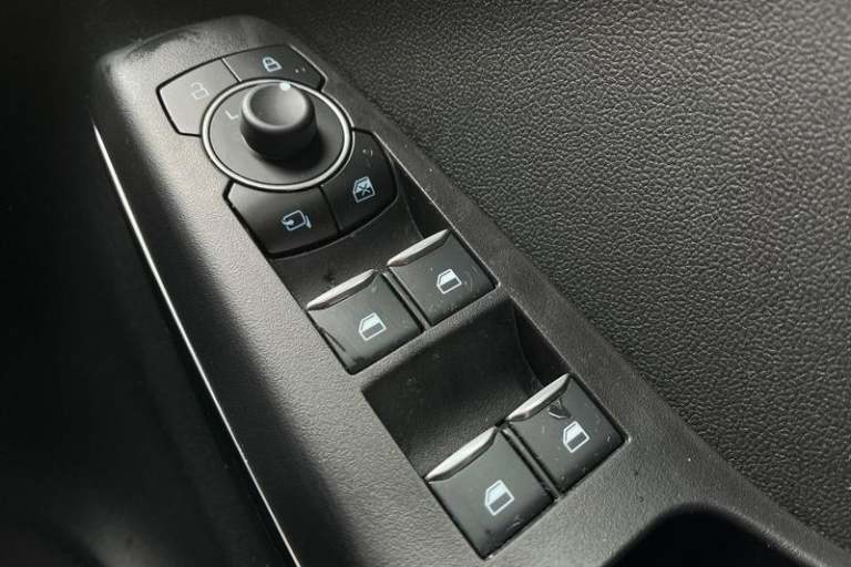 2023 Ford Puma 1.0T EcoBoost MHEV ST-Line SUV 5dr Petrol Hybrid Manual Euro 6 (s/s) (125 p SUV Pe...