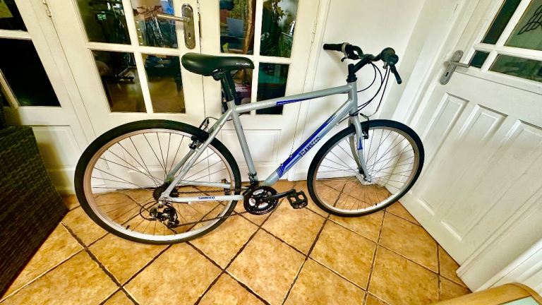 Apollo transfer men’s hybrid bike very good condition large frame full serviced