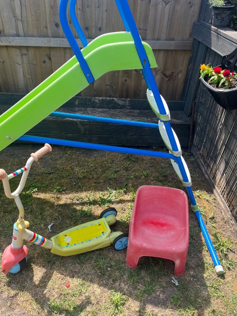 Slide scooter chair