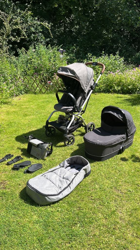 Cybex Eezy Twist+ pram £150