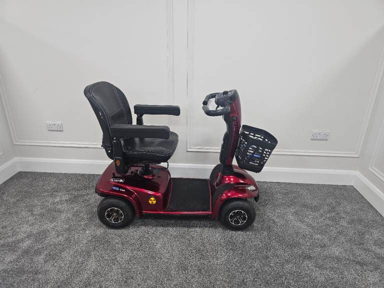 Pre-Owned Invacare Leo **** NOW SOLD ****
