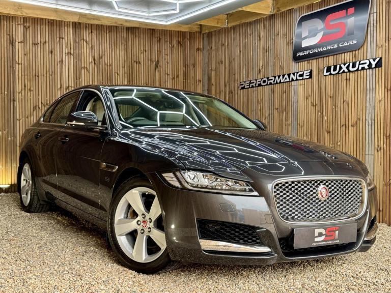 2020 Jaguar XF 2.0i Portfolio GPF Saloon 4dr Petrol Auto Euro 6 (s/s) (250 ps) Saloon Petrol Auto...