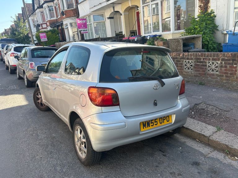 Toyota, YARIS, Hatchback, 2005, Manual, 1298 (cc), 3 doors
