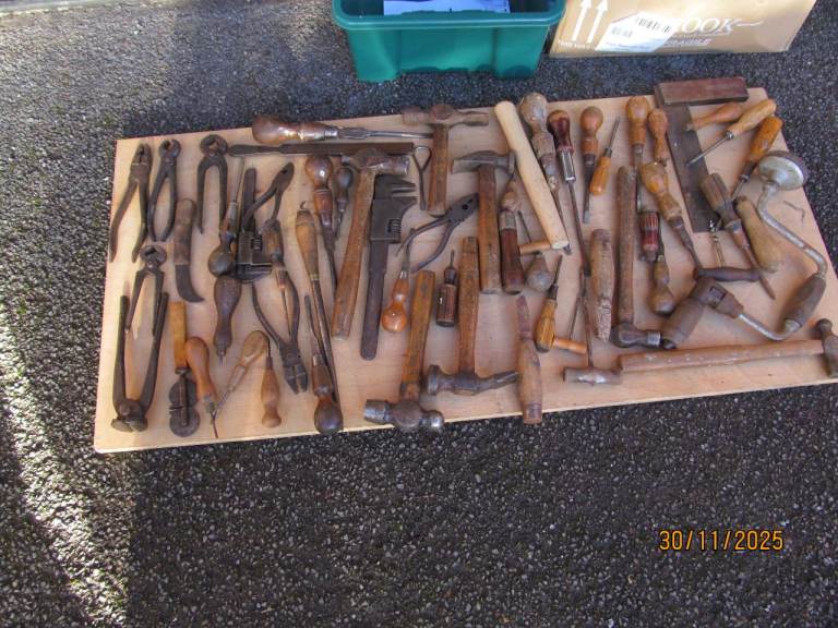 image for Large quantity of old tools, for sale individually or job lot