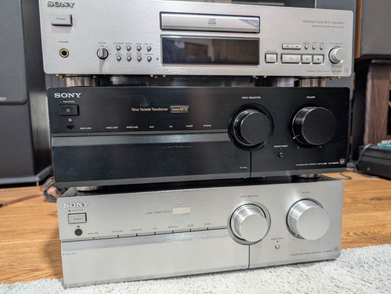 Sony QS amps and CD player components