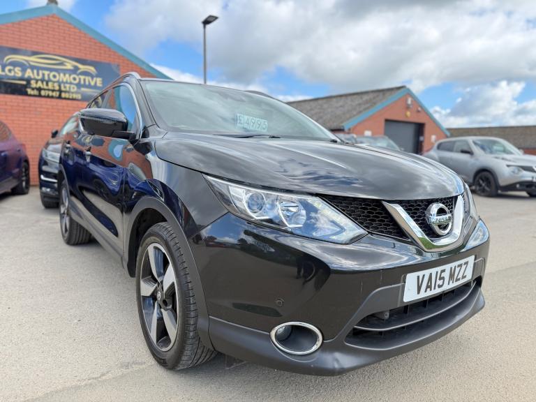 2015 Nissan Qashqai 1.2 DiG-T N-Tec+ 5dr HATCHBACK Petrol Manual