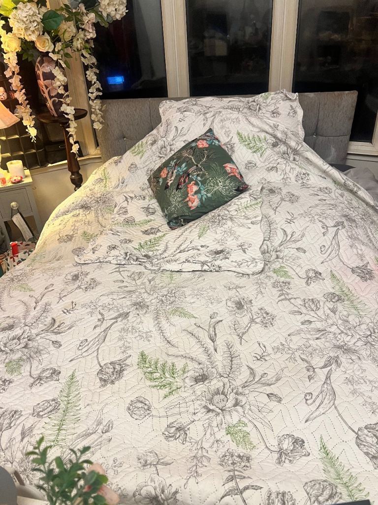 image for Free-King size bed with mattress - free