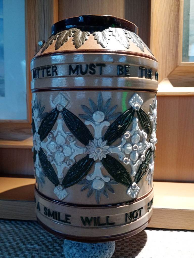 Doulton Lambeth Shakespear Stoneware Jug  (Circa 1882 )