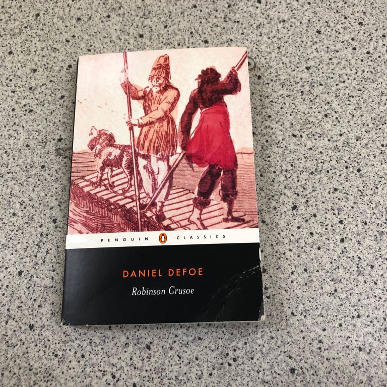 Robinson Crusoe by Daniel Defoe (Penguin Classics)