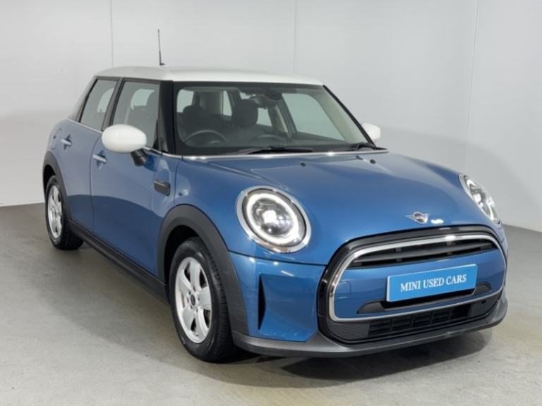 MINI HATCHBACK 1.5 Cooper Classic 5dr Auto