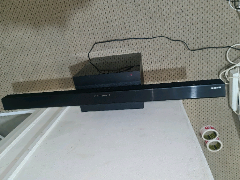 Samsung HW-J450 Soundbar with Wireless Subwoofer 