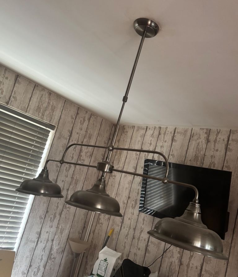 Industrial Style Ceiling Light Fitting with 3 Shades – Good Condition