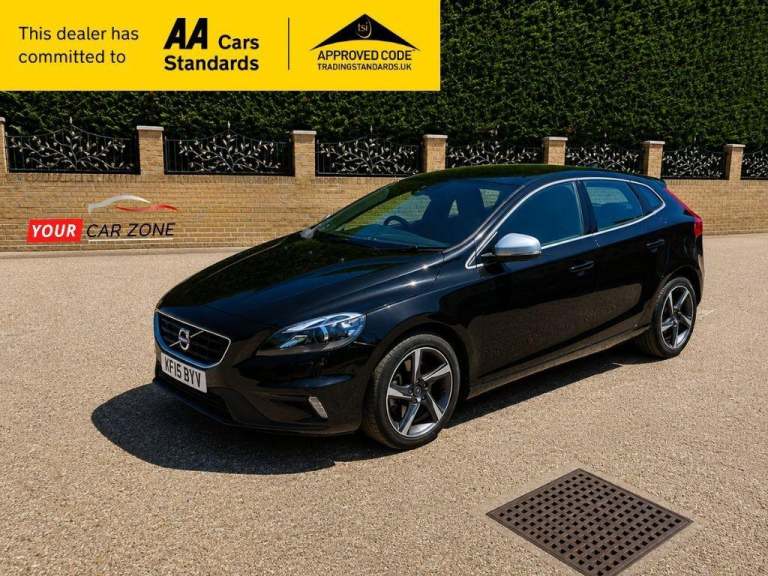 2015 Volvo V40 2.0 D2 R-design Lux Nav Hatchback AUTOMATIC Hatchback Diesel Automatic