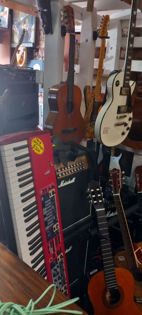 Amps, keyboards and guitars for sale 
