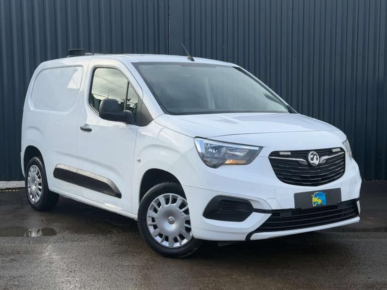 2020 Vauxhall Combo 1.5 Combo 2000 Sportive S/S Panel Van Diesel Manual