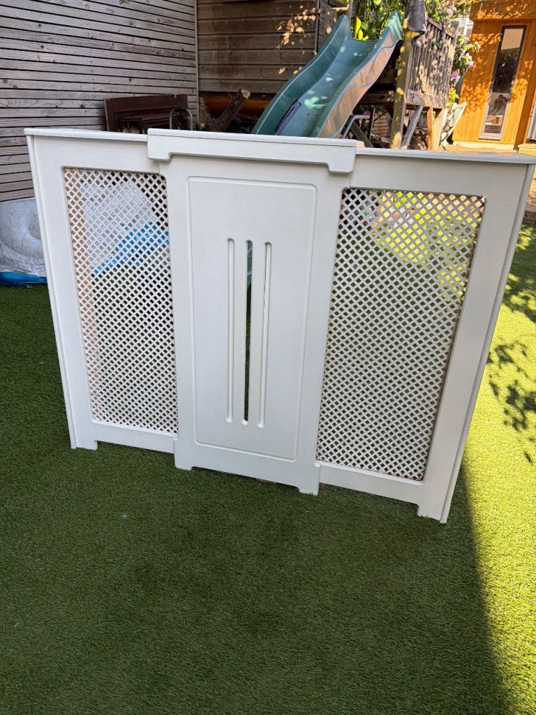 White Radiator Cover with Lattice Design – Good Condition