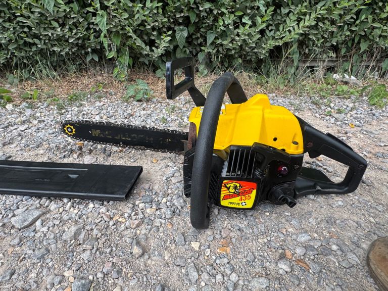 Mculloch MaxCat 435 petrol chainsaw good working order 