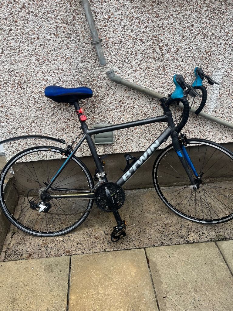 Btwin racer road bike 