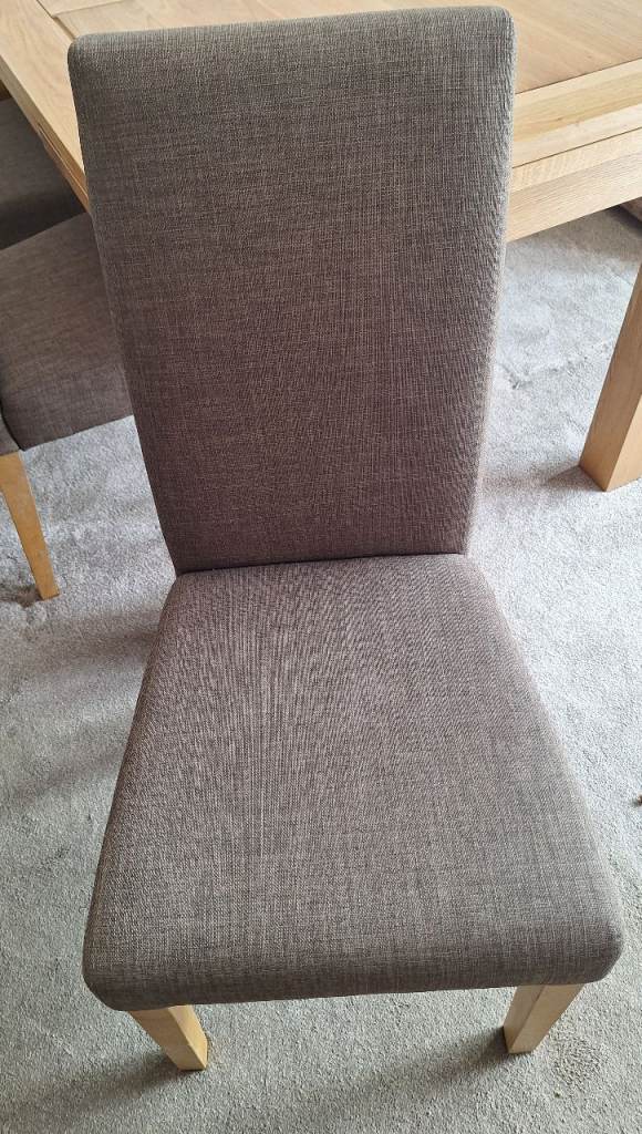 Dining table chairs