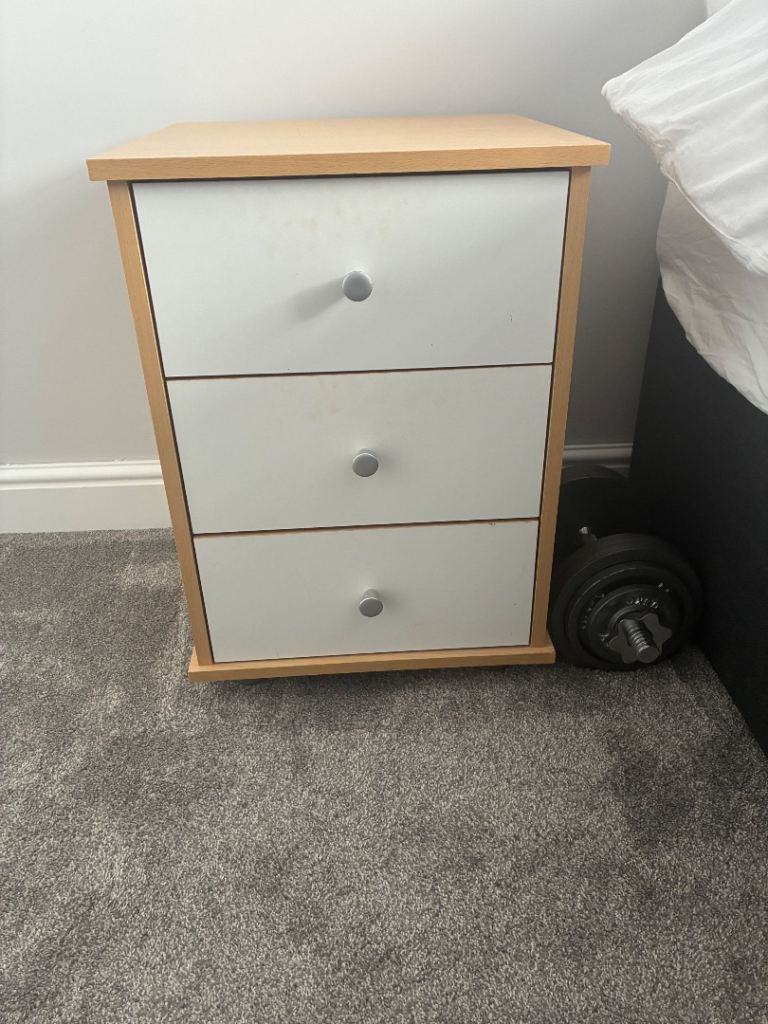 Bedside cabinet 3 drawers light wood & white