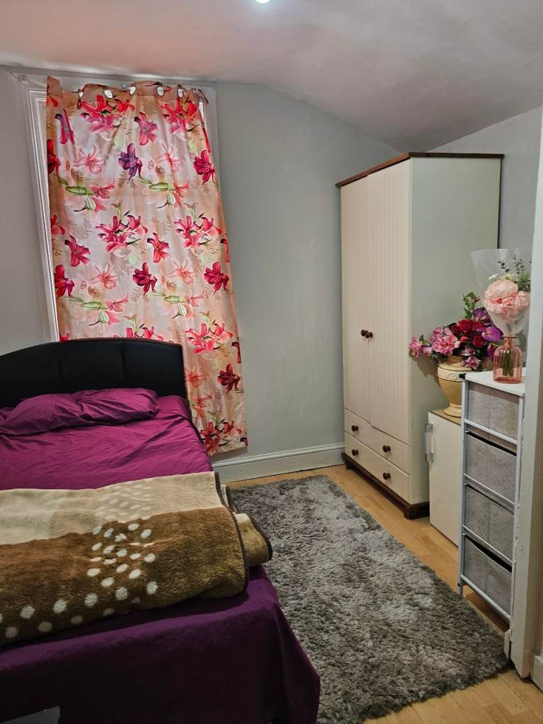 Beautiful Single Room Available On Strone Road Off Green Street In Forest Gate East Ham