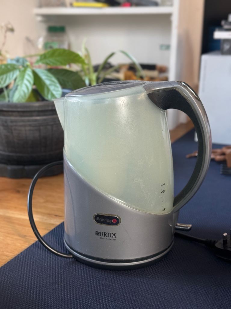 BRITA Kettle with filter