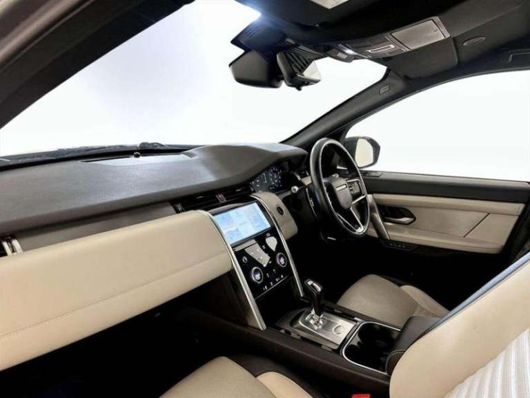 2021 Land Rover Discovery Sport 1.5 P300e 12.2kWh R-Dynamic HSE Auto 4WD Euro 6 (s/s) 5dr Automat...