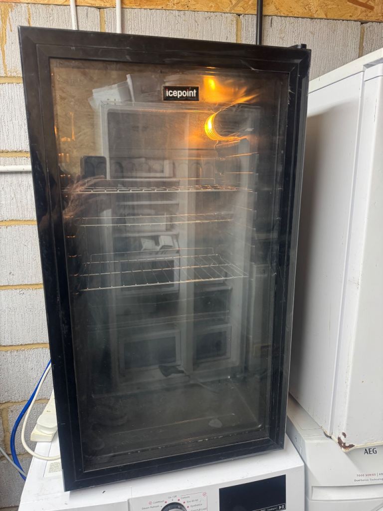 Icepoint Mini Fridge with Glass Door – Good Condition