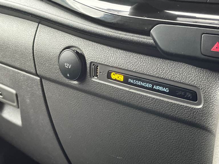 2023 Ford Transit Custom 2.0 EcoBlue 170ps Low Roof Limited Van Van DIESEL Manual