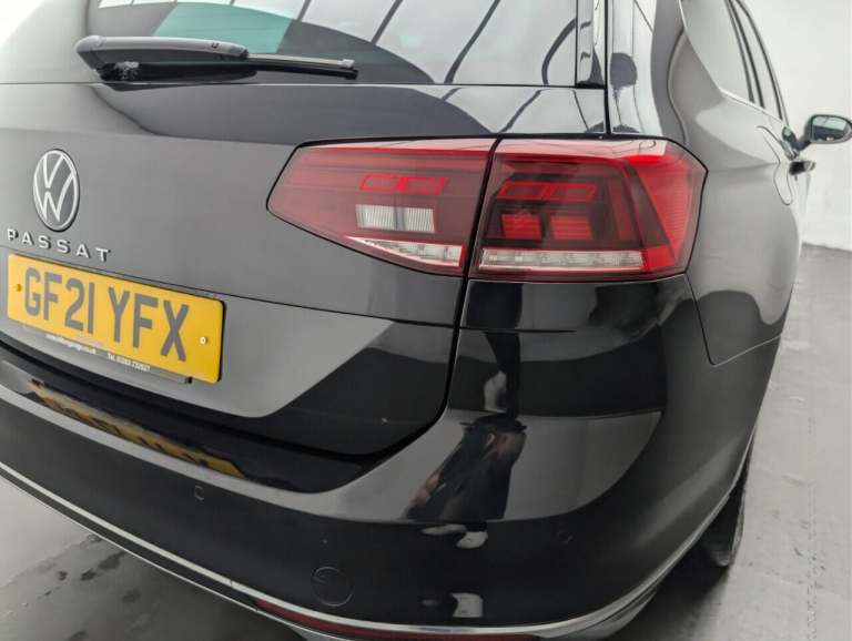 2021 Volkswagen Passat 2.0 TDI EVO R-Line Estate 5dr Diesel DSG Euro 6 (s/s) (150 ps) - CRUISE CO...