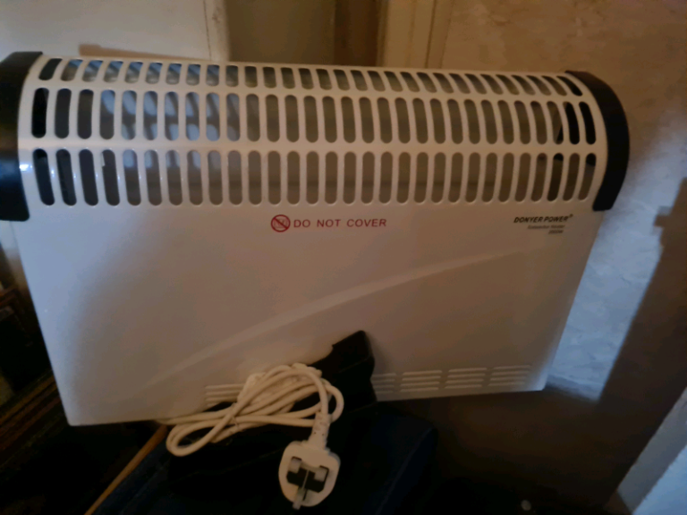 Electric free standing  convector heater new 