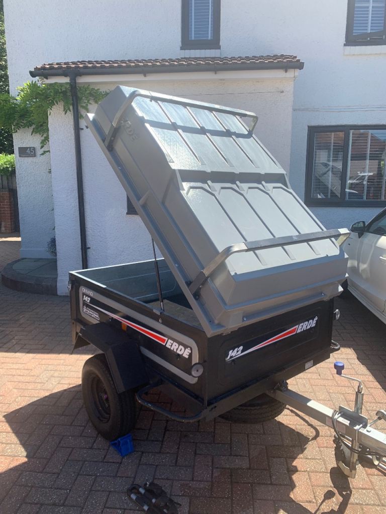 Erde 142 600kg hard top camping trailer tipping
