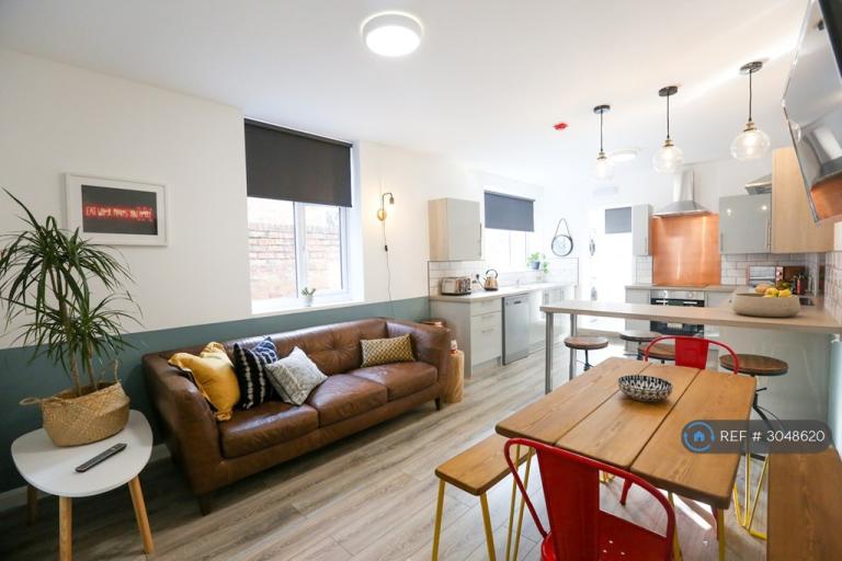 1 bedroom in Euston Grove, Prenton, CH43 (#3048620)
