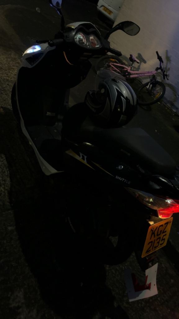 2018 Sinnis shuttle 125cc scooter 