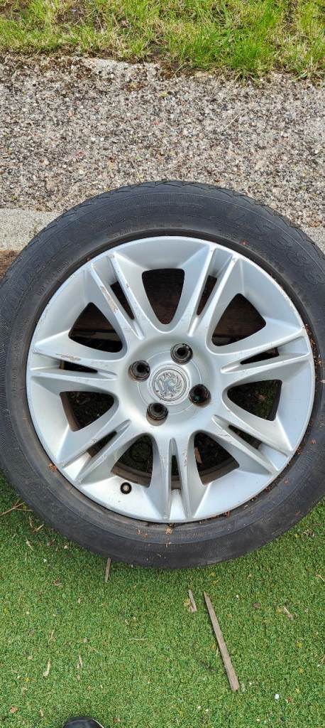 16 inch vauxhall Corsa d twin 7 spoke alloy wheels with tyres used