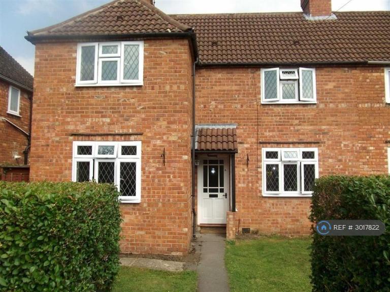 3 bedroom house in Spenser Road, Cheltenham, GL51 (3 bed) (#3017822)