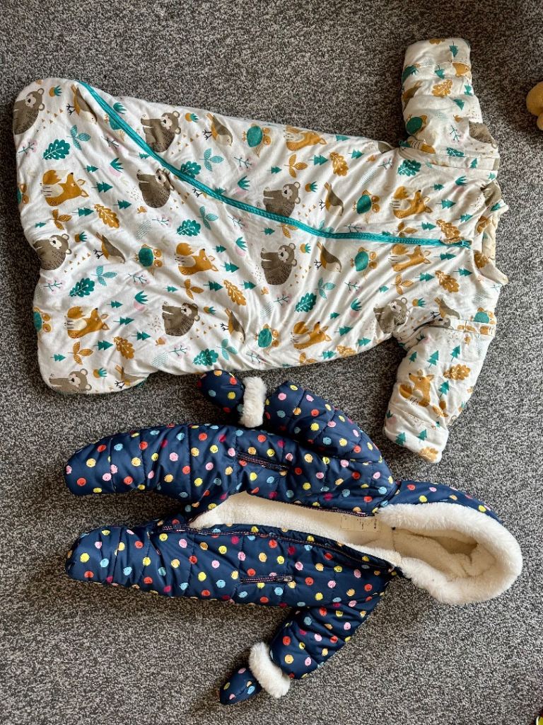 FREE Baby 1 year sleeping bag and snow jacket 