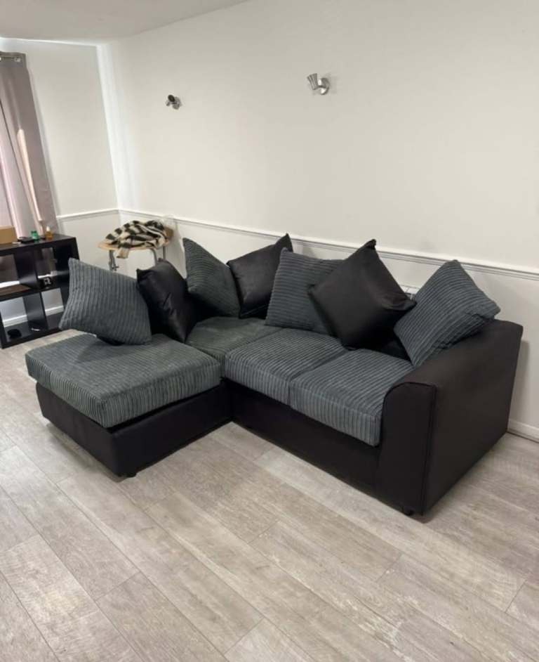 Grey Fabric Corner Sofa with Cushions