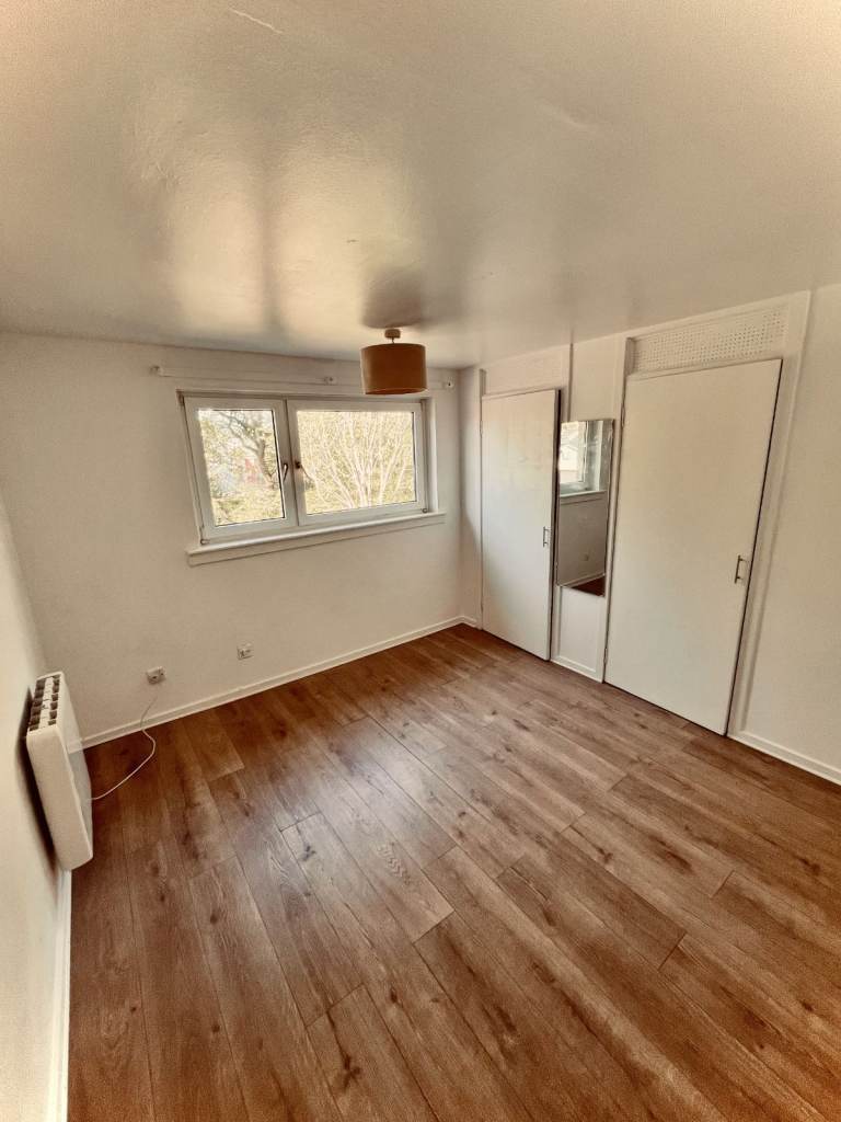 1 bedroom flat in St Leonards East Kilbride