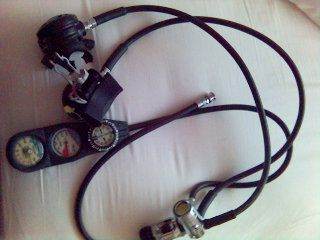 First And Second Stage Apeks ATX Regulator With Uwatec Triple Console Gauge