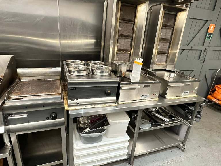 DARK KITCHEN AVAILABLE TO RENT*