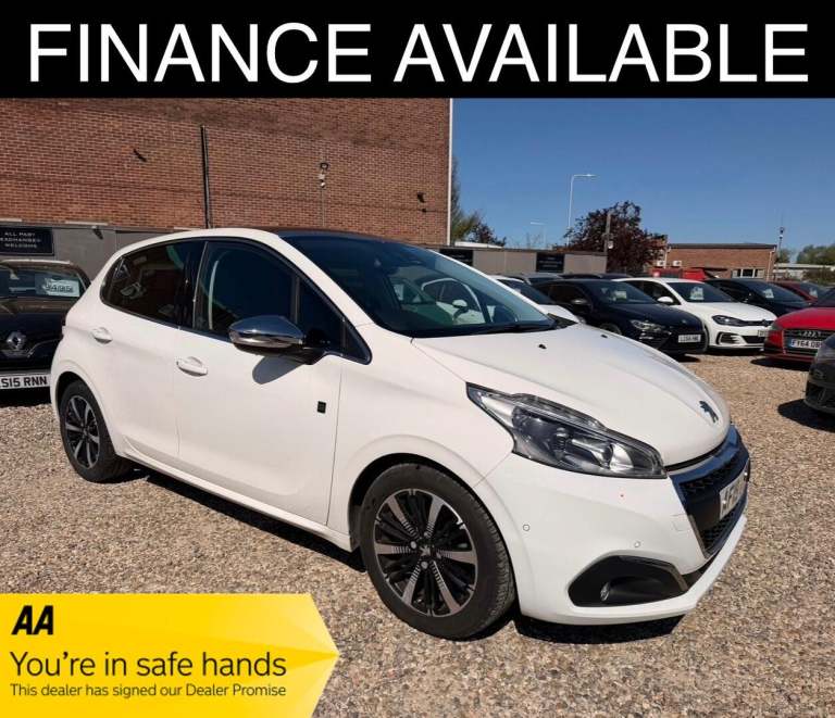 2019 Peugeot 208 1.2 PureTech 82 Tech Edition 5dr [Start Stop] HATCHBACK PETROL Manual