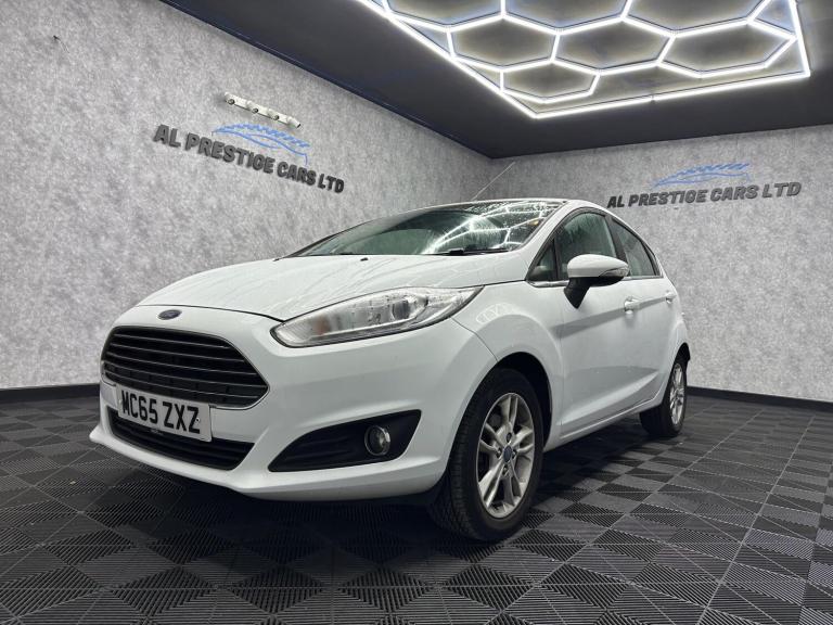 2015 Ford Fiesta 1.0T EcoBoost Zetec Euro 6 (s/s) 5dr HATCHBACK Petrol Manual