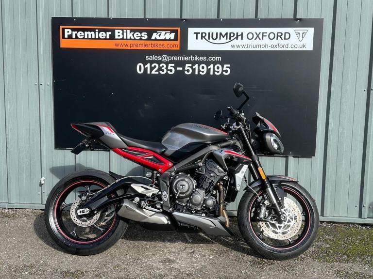 Stunning Low Mileage 2021/21 Triumph Street Triple R Motorcycle 
