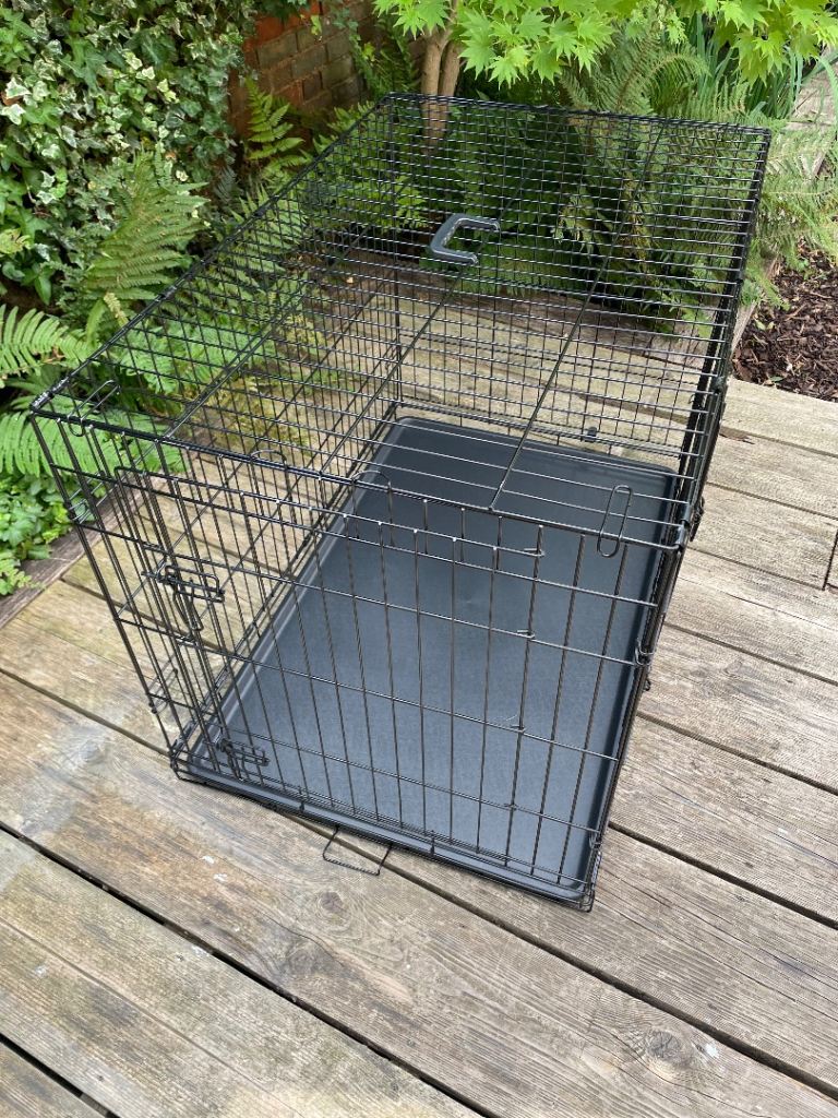 Dog crate L105cm W69cm H76