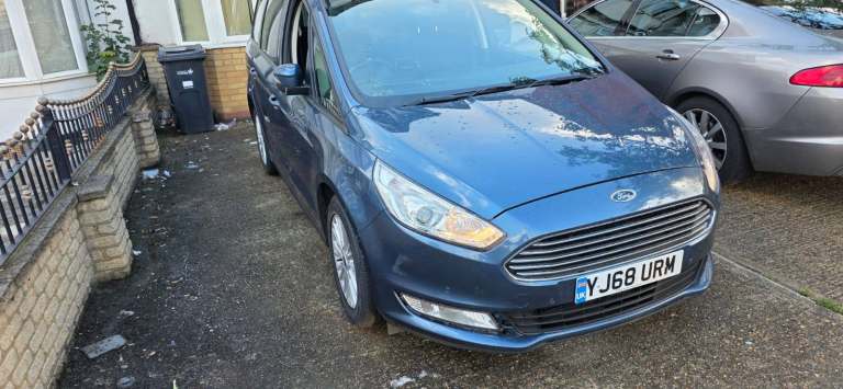 Ford Galaxy Estate, Blue, Automatic (YJ68 URM)