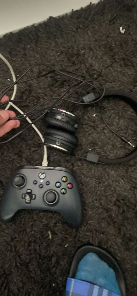 Xbox One S Console with Controller and Headset – Good Condition